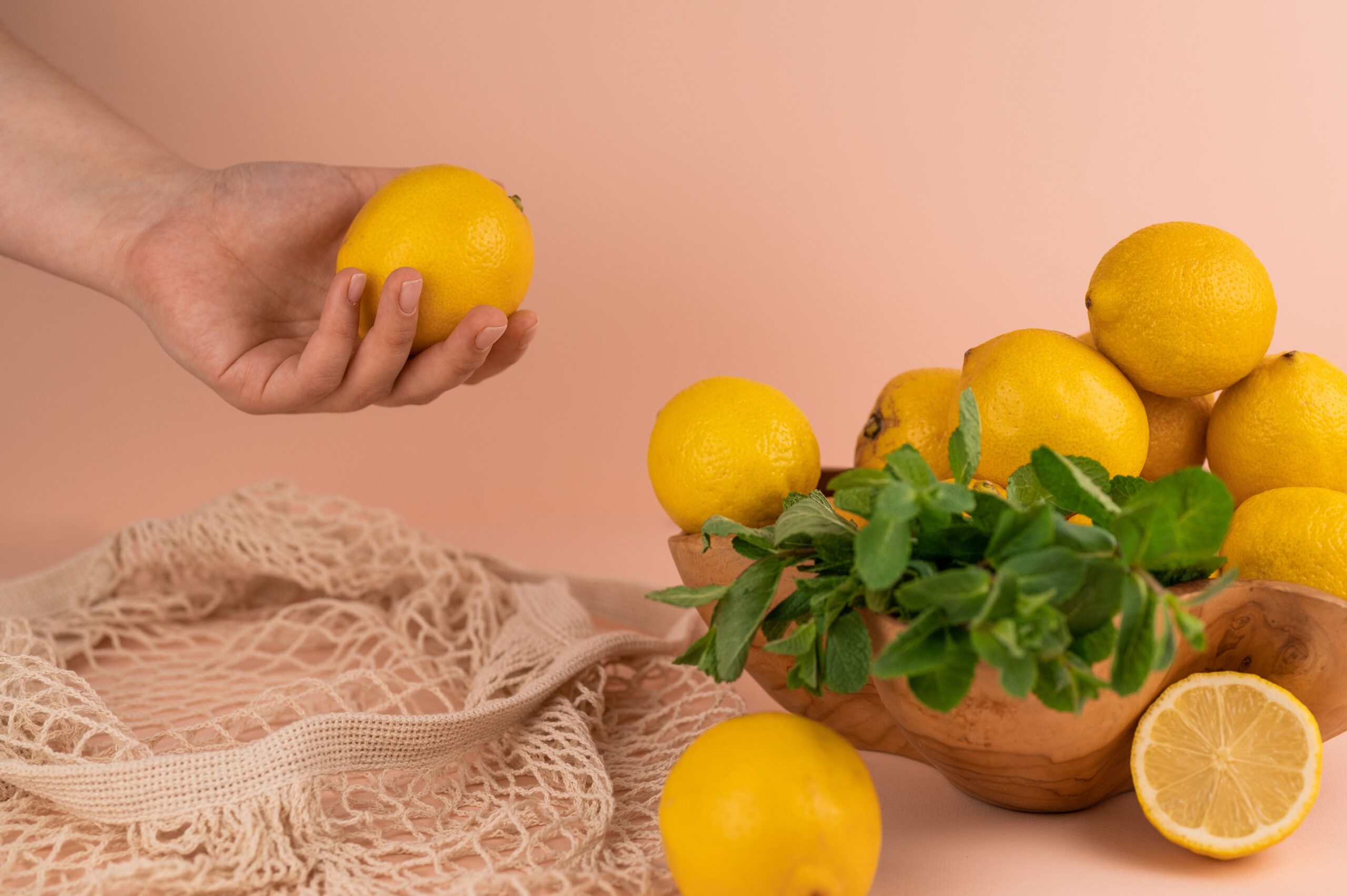 Naturliga och 100 procent ekologiska städprodukter för en giftfri miljö i Stockholm.